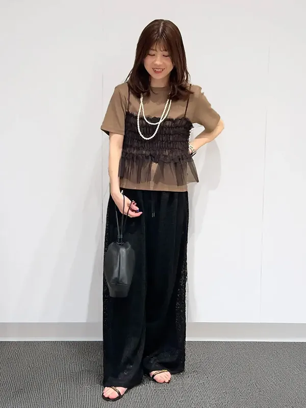 ②「異素材レイヤード」で奥行きを出す | Tシャツ コーデ
