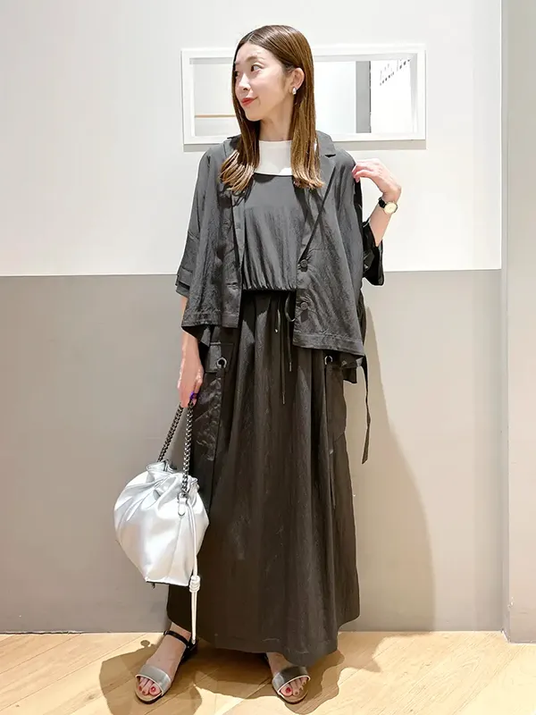 快適＆洒落感たっぷりな機能性ジャケット×キャミワンピースのセットアップ | UVカット コーデ