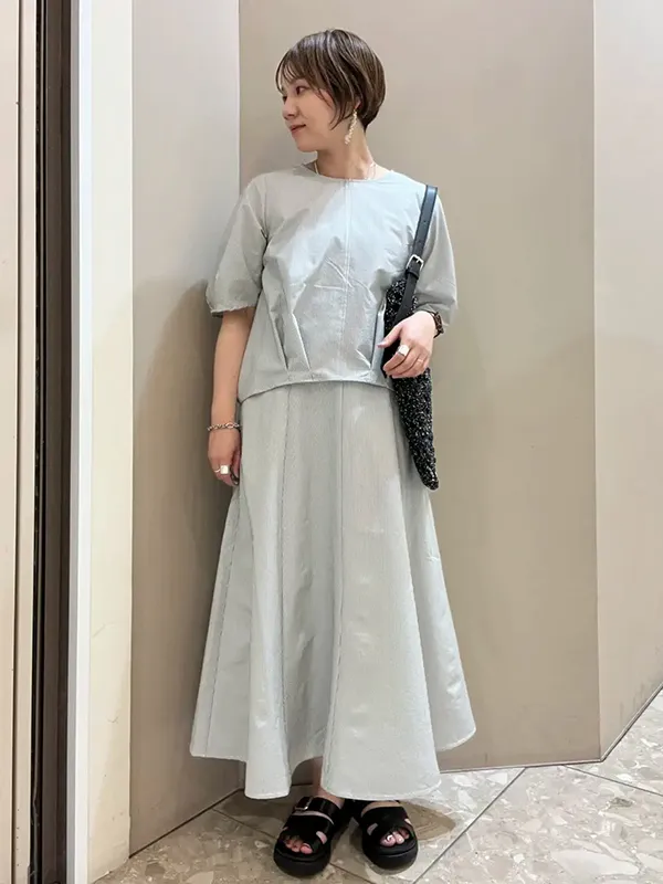 お出かけ時も万全の紫外線対策ができるUVカットブラウス | UVカット コーデ